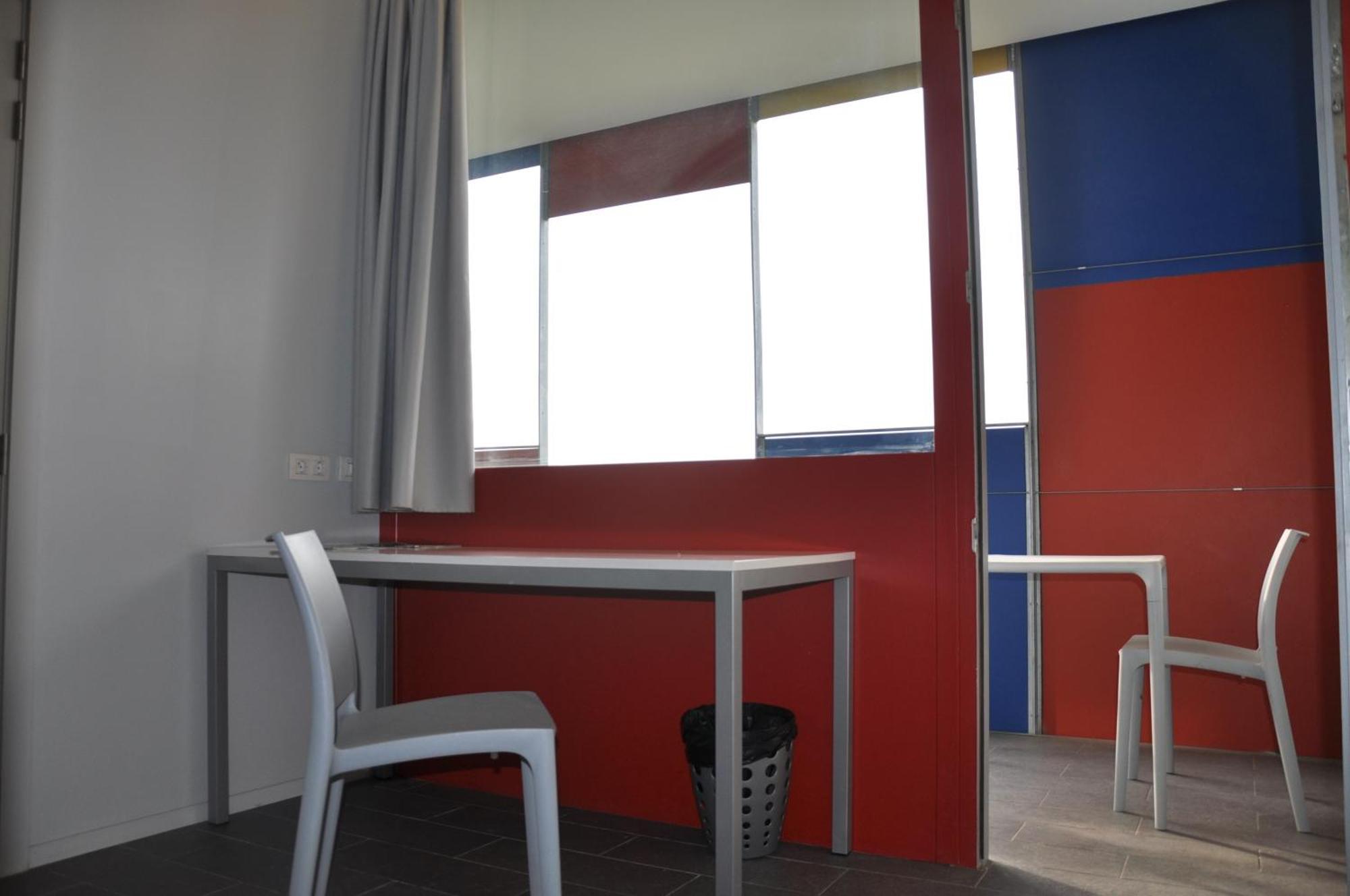 Centre Esplai Albergue El Prat de Llobregat Exterior photo