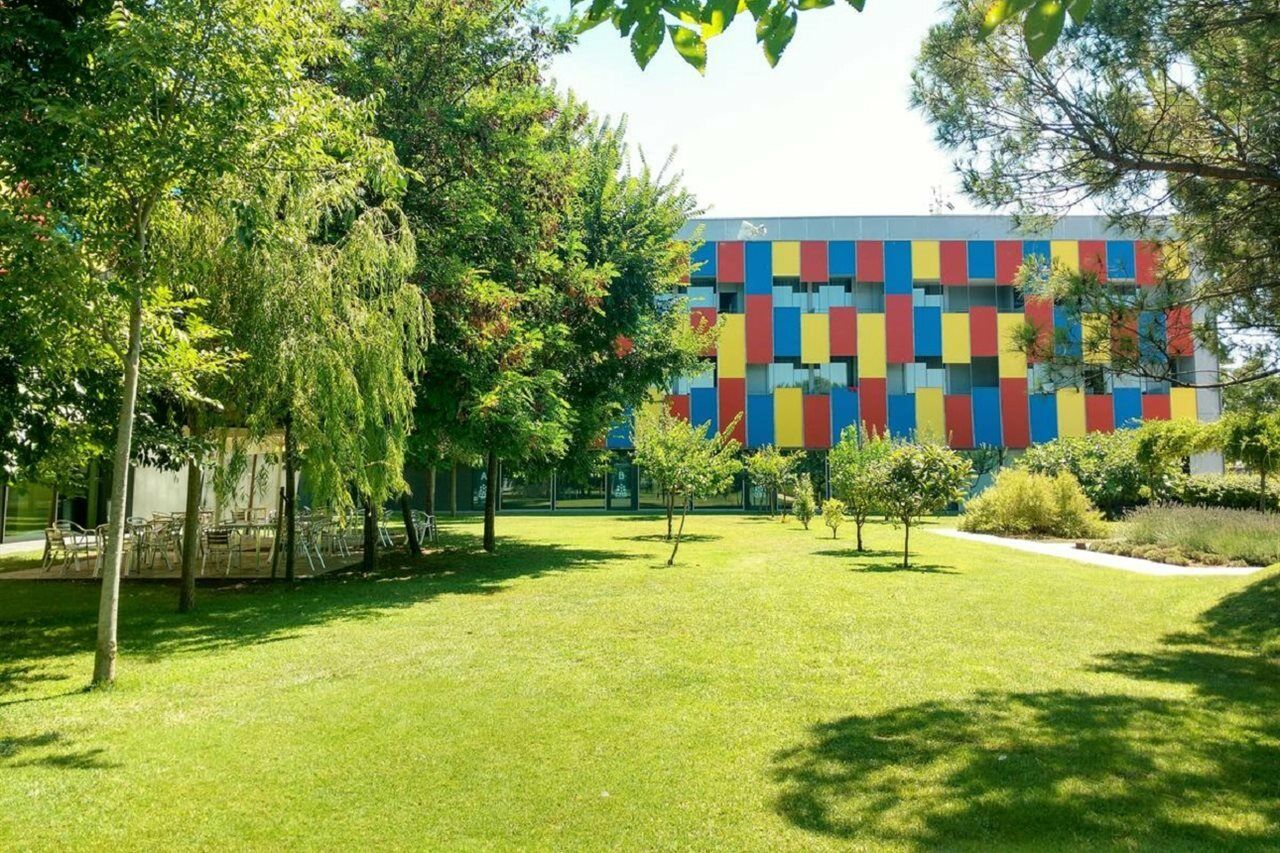 Centre Esplai Albergue El Prat de Llobregat Exterior photo